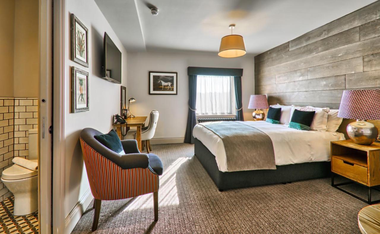 The Wellington Arms - Basingstoke-Reading Hotel Heckfield Ngoại thất bức ảnh