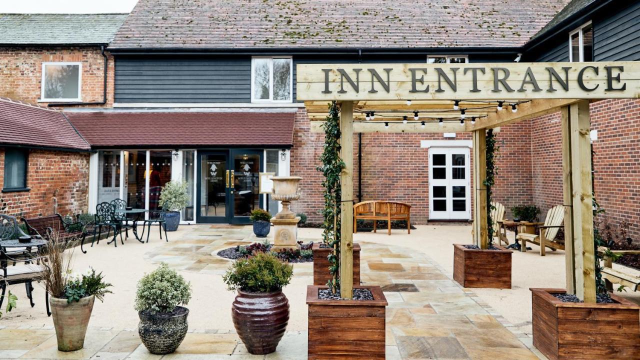 The Wellington Arms - Basingstoke-Reading Hotel Heckfield Ngoại thất bức ảnh